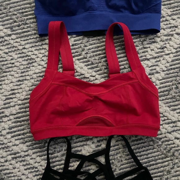 Lululemon sports bras - Picture 5 of 8